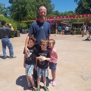 Meet your Posher, Derek